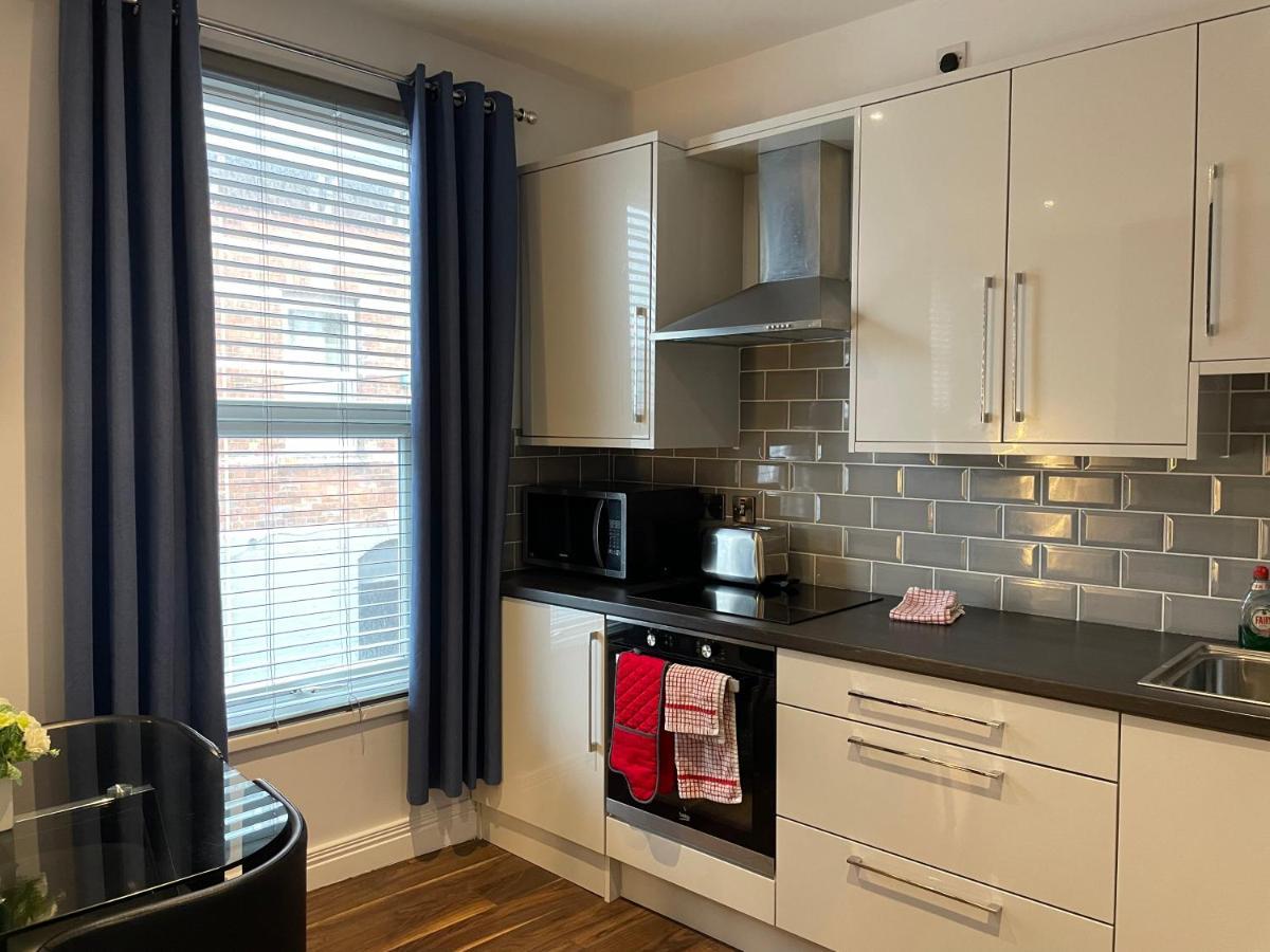 Harvey Apartments Londonderry ภายนอก รูปภาพ